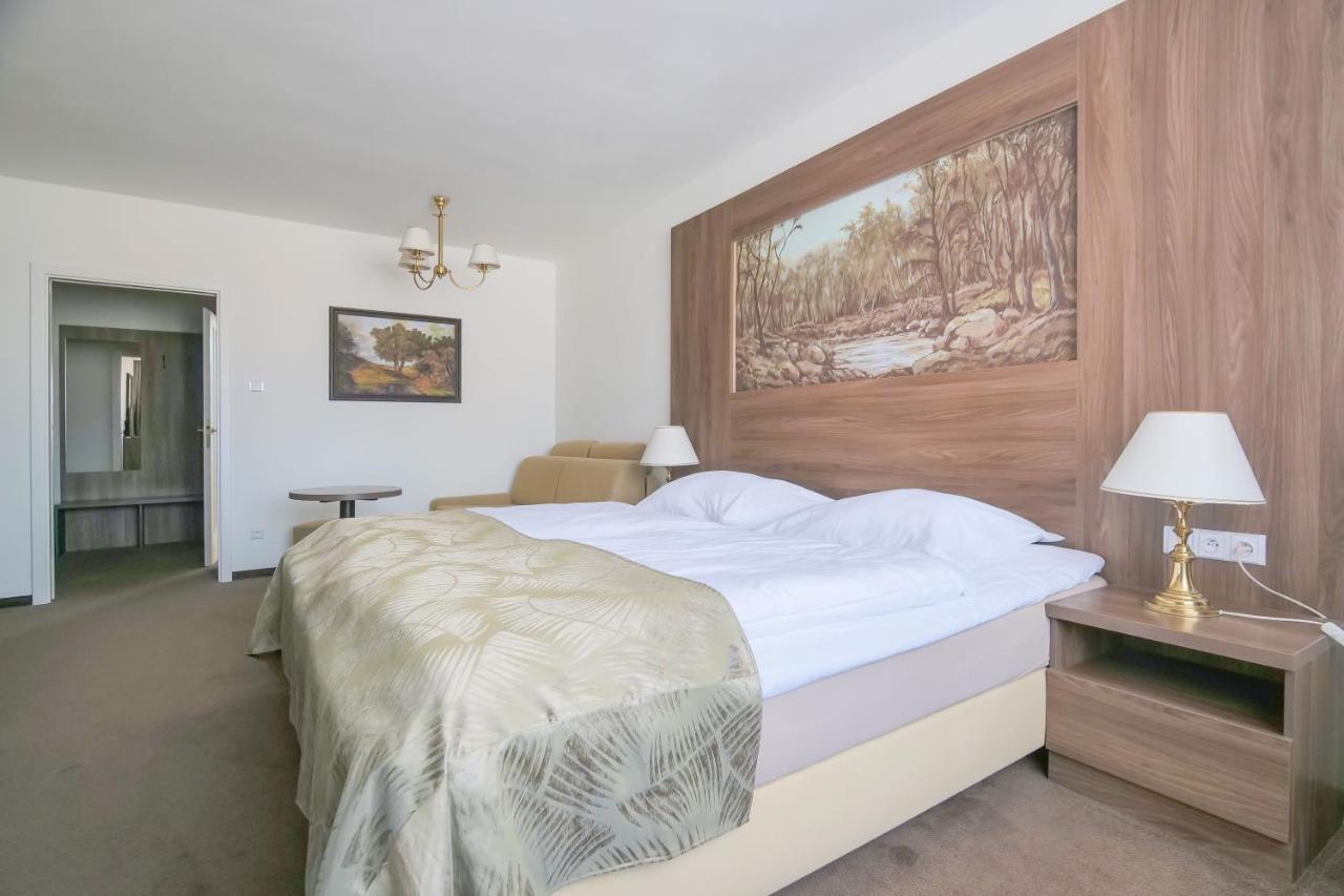 Zlata Hvezda 4* Litomysl