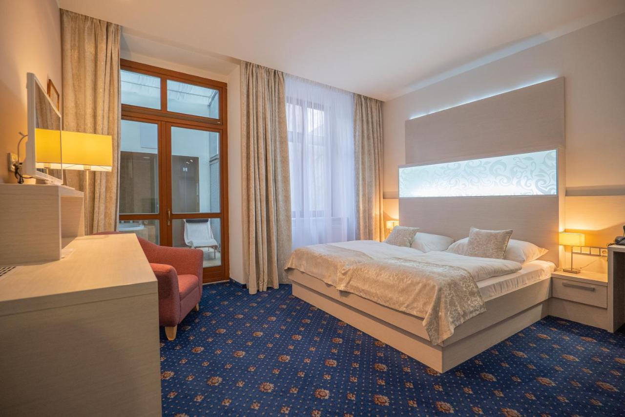 Zlata Hvezda Hotel 4*